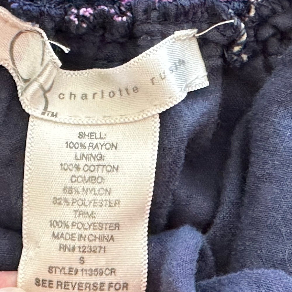 Charlotte Russe Skirt Size Small Elastic Waist Dark Blue W/  Fuschia Flowers - Picture 5 of 8